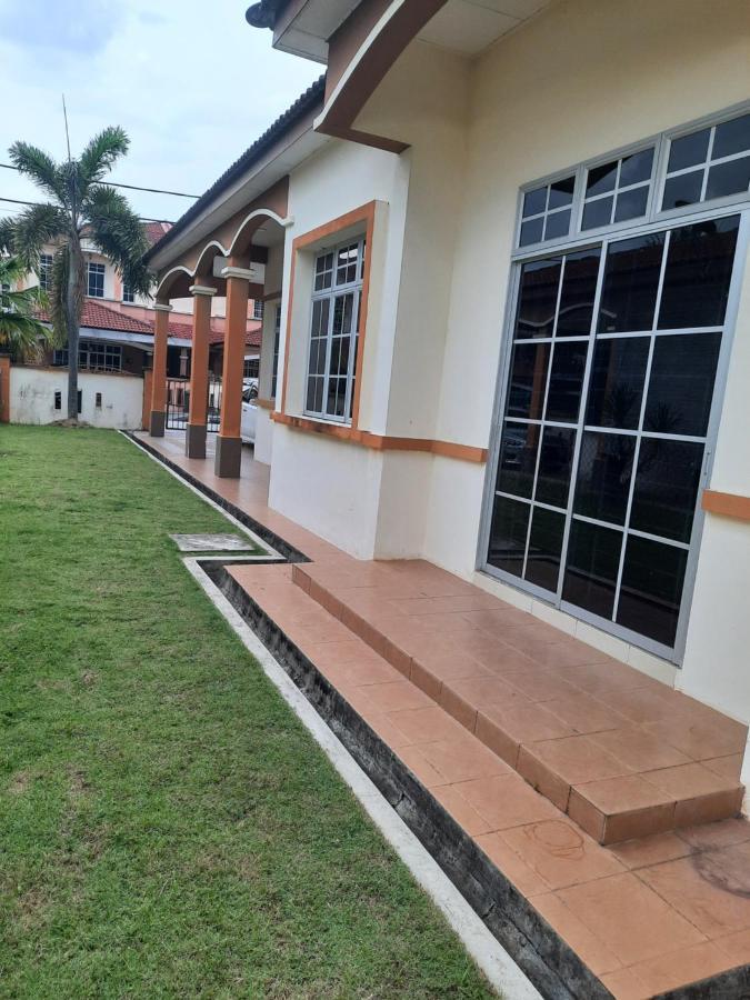 Kembara Homestay Алор Сетар Екстериор снимка